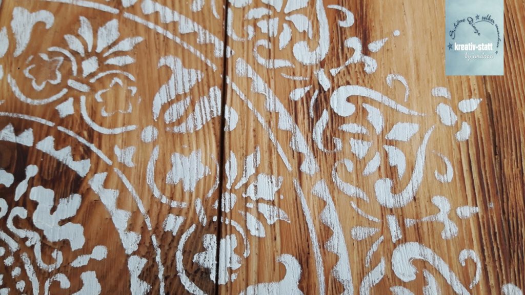 diy mandala bild holz picture wood oelen chalky paint kreidefarbe schablone template flammen fired beizen plate platte driftwood altholz treibholz tutorial 3
