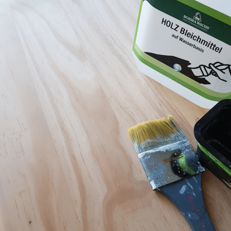 Küchenbuffet streichen mit Kreidefarbe Holz bleichen und DRY Brushing