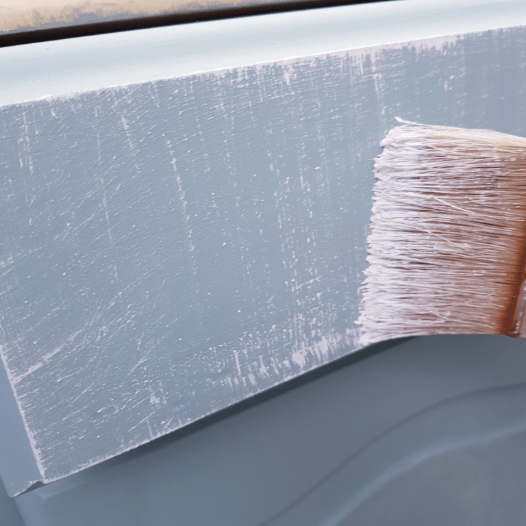 Küchenbuffet streichen mit Kreidefarbe Holz bleichen und DRY Brushing